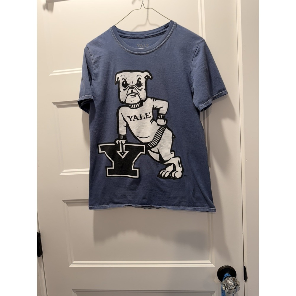 Vintage Yale Bulldog Graphic T-Shirt Blue Short Sleeve Made‎ In USA